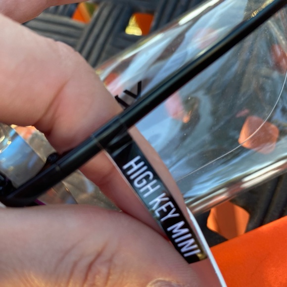 Quay Australia High Key Mini Gradient Blue-Yellow Mirror Lens Aviator Sunglasses - Picture 6 of 6